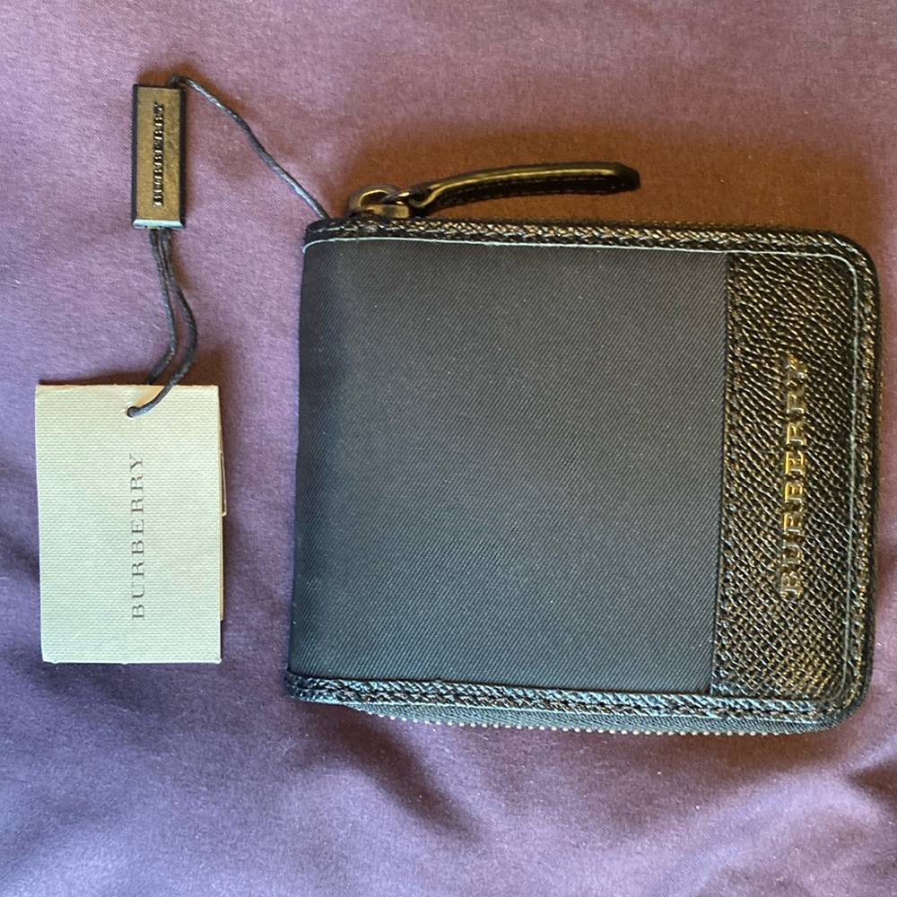 Burberry zip around wallet